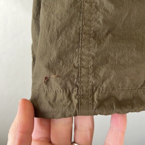 Hunter Ultra Lightweight Windbreaker *damaged* - Picture 6 of 9